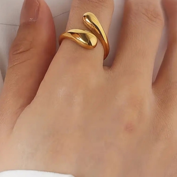 NEW! Waterdrop RESIZABLE ring - Picture 7 of 11